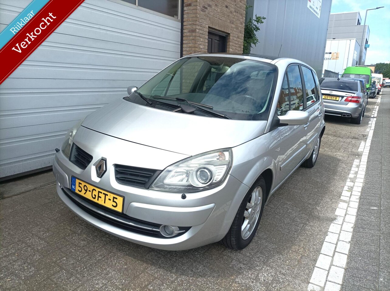 Renault Scénic - 1.6-16V Tech Line Automaat Navi/Clima/Cruise/Xenon/Pano/PDC APK 7-2027 - AutoWereld.nl
