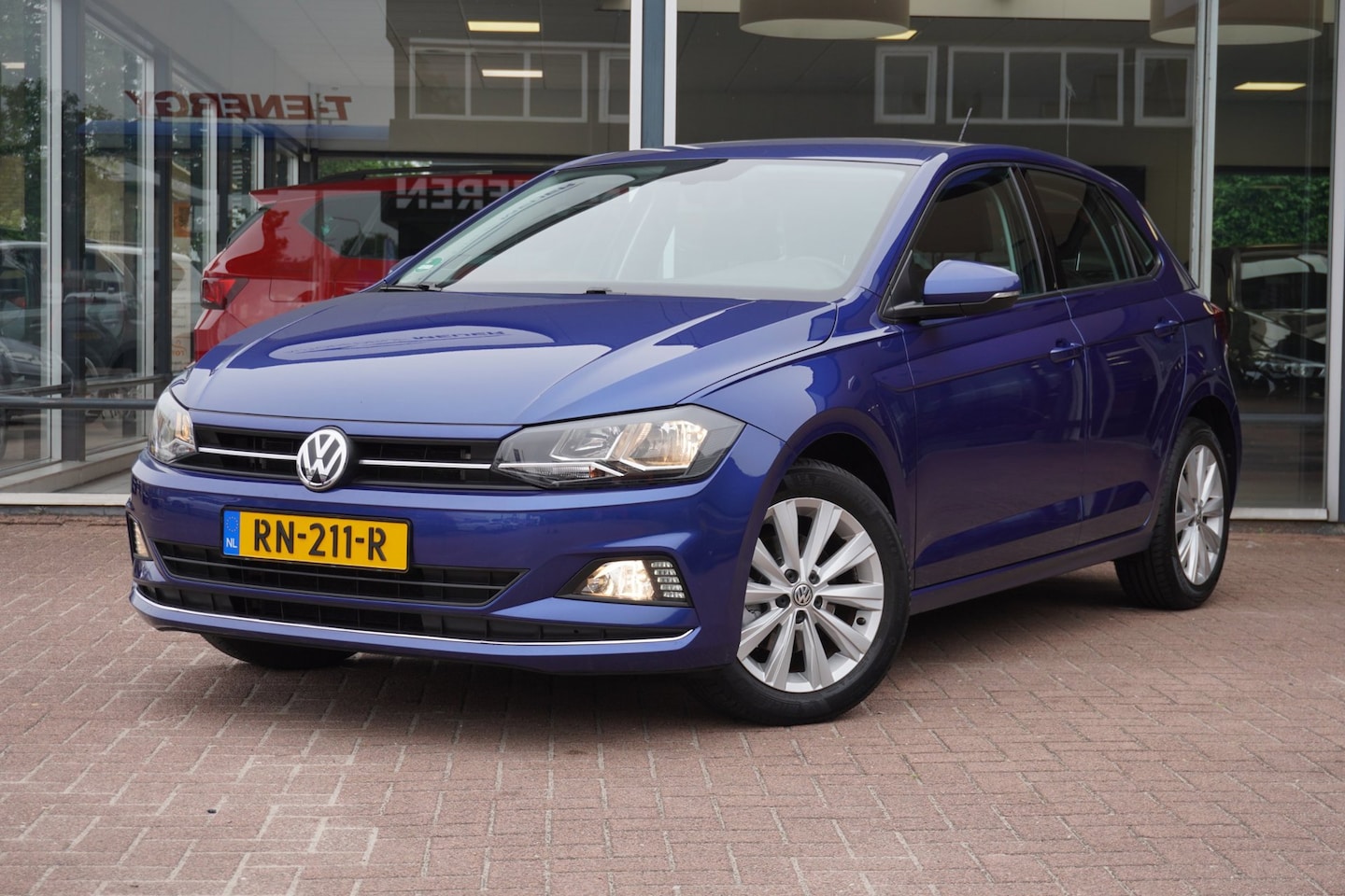 Volkswagen Polo - 1.0 TSI Highline 5deurs | Airco | Elek. Pakket | Vol opties | Dealerauto | Inruil mogelijk - AutoWereld.nl