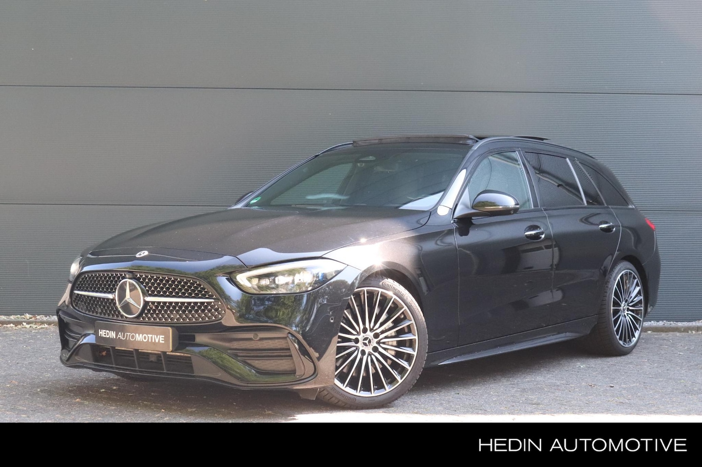 Mercedes-Benz C-klasse Estate - 200 Launch Edition AMG Line | Stoelverwarming | Wegklapbare Trekhaak | Panoramadak | 360 C - AutoWereld.nl