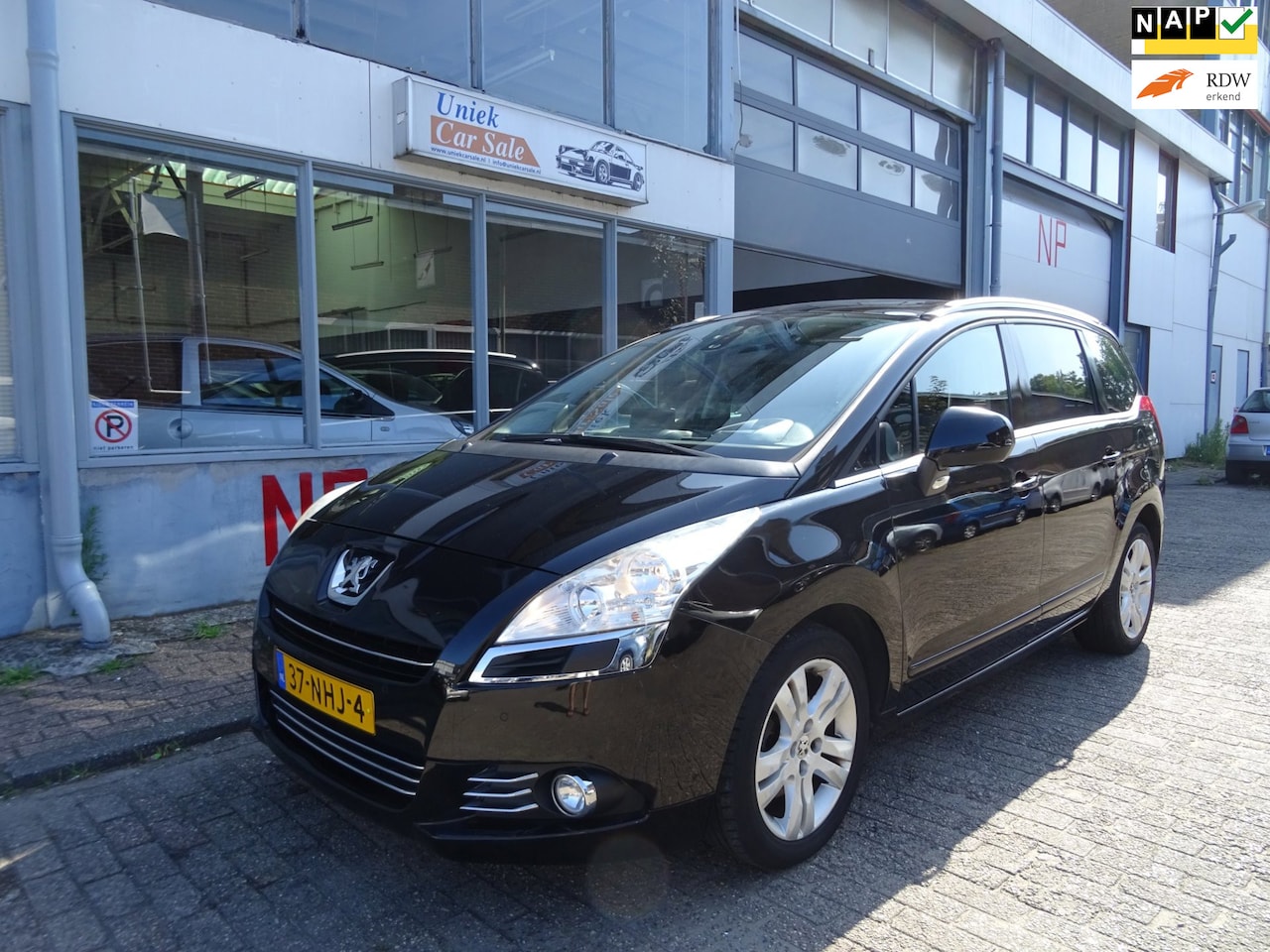 Peugeot 5008 - 1.6 THP Blue Lease Executive 7p. 1.6 THP Blue Lease Executive 7p. - AutoWereld.nl