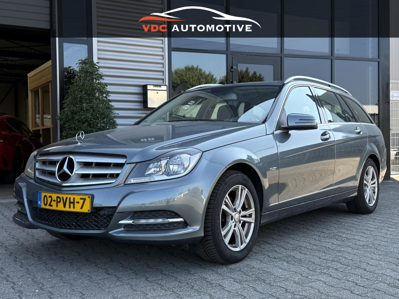 Mercedes-Benz C-klasse Estate - 180 Estate Navi | Cruisecontrol | Parkeersensoren | Dealer Onderhouden - AutoWereld.nl