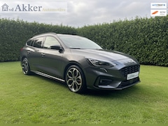 Ford Focus Wagon - 1.5 EcoBoost ST Line Business 182PK automaat I Bomvol I Dealer ond I Heads up I Trekhaak I