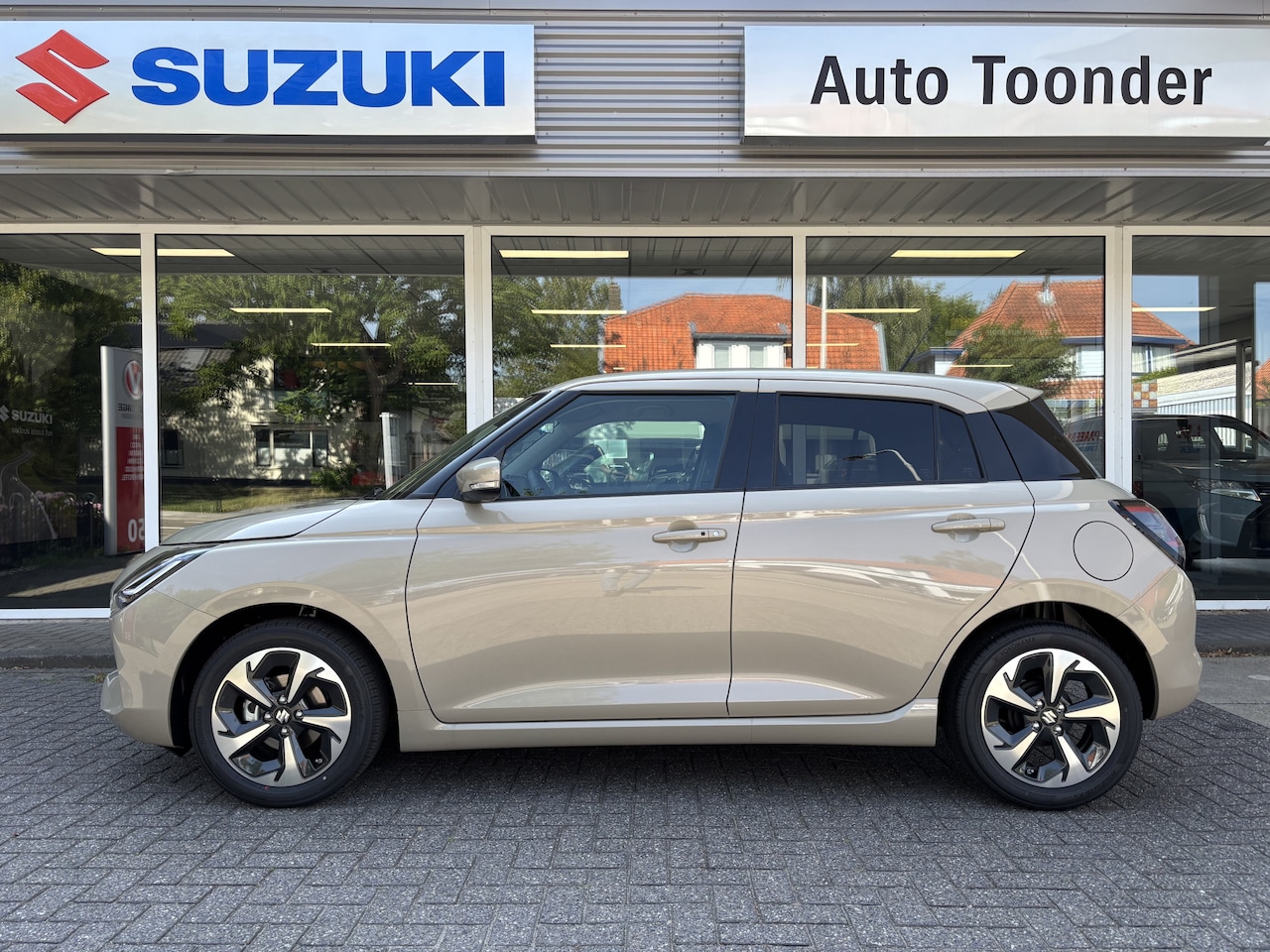 Suzuki Swift - 1.2 Style Smart Hybrid 1.2 Style Smart Hybrid - AutoWereld.nl