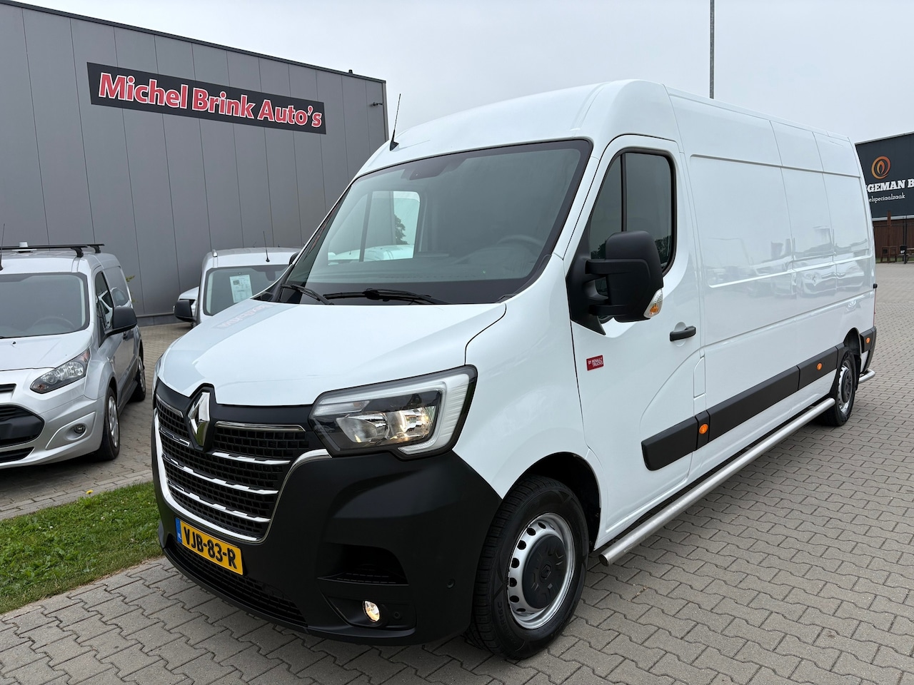 Renault Master - T35 2.3 dCi 150 L3H2 Energy T35 2.3 dCi 150 L3H2 Energy - AutoWereld.nl