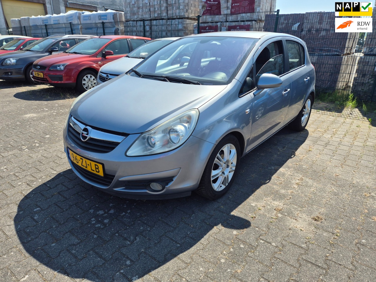 Opel Corsa - Opel Corsa 1.4-16V Cosmo - AutoWereld.nl
