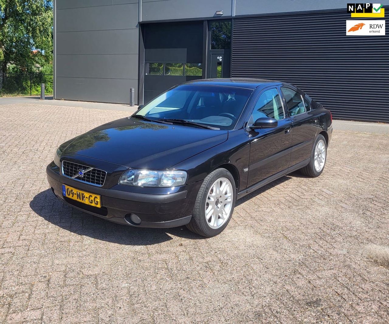 Volvo S60 - 2.4 Edition 2.4 Edition, Automaat, Clima, CruisC, Trekhaak! - AutoWereld.nl