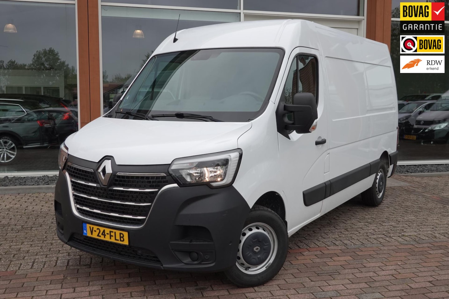 Renault Master - T33 2.3 dCi 135 L2H2 Met laadklep - AutoWereld.nl