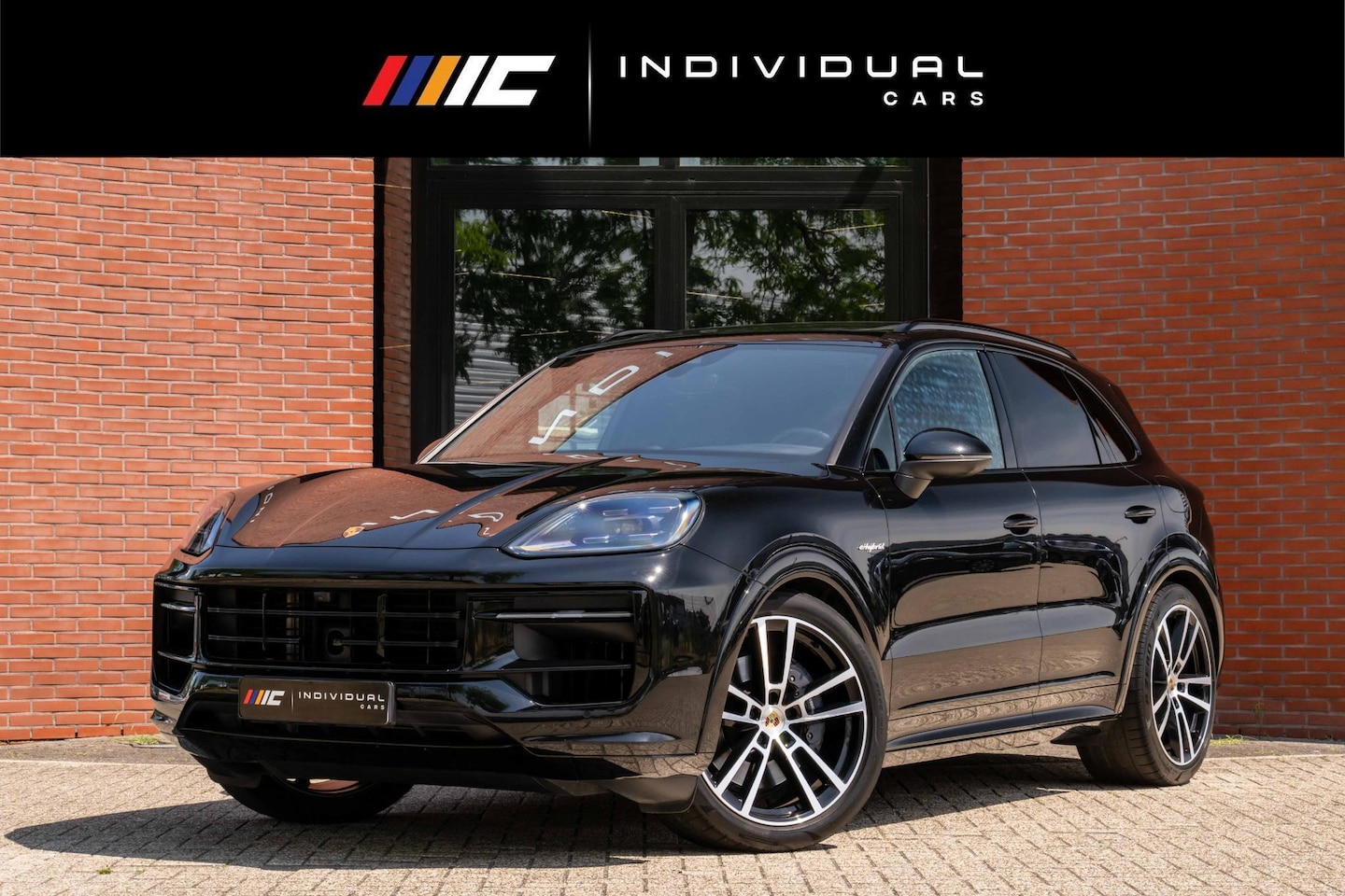 Porsche Cayenne - 3.0 E-Hybrid Sport-Design Sportuitlaat Display - AutoWereld.nl