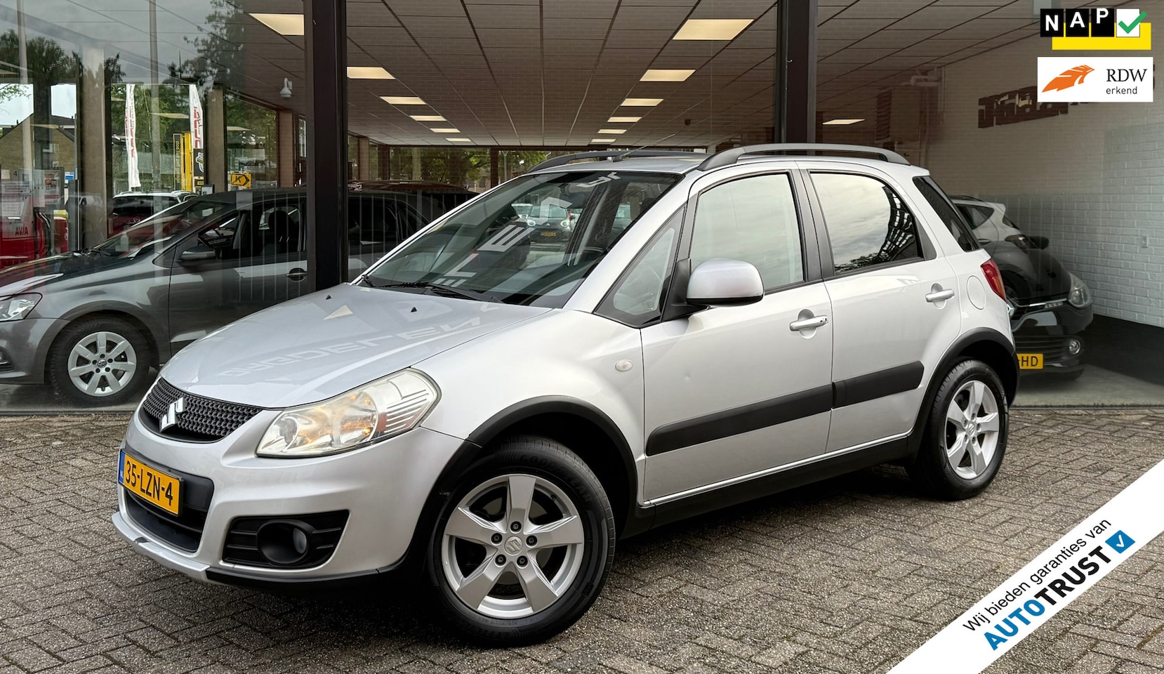 Suzuki SX4 - 1.6 Exclusive AUTOMAAT | CLIMATE | NAVI | KEYLESS | NAP - AutoWereld.nl