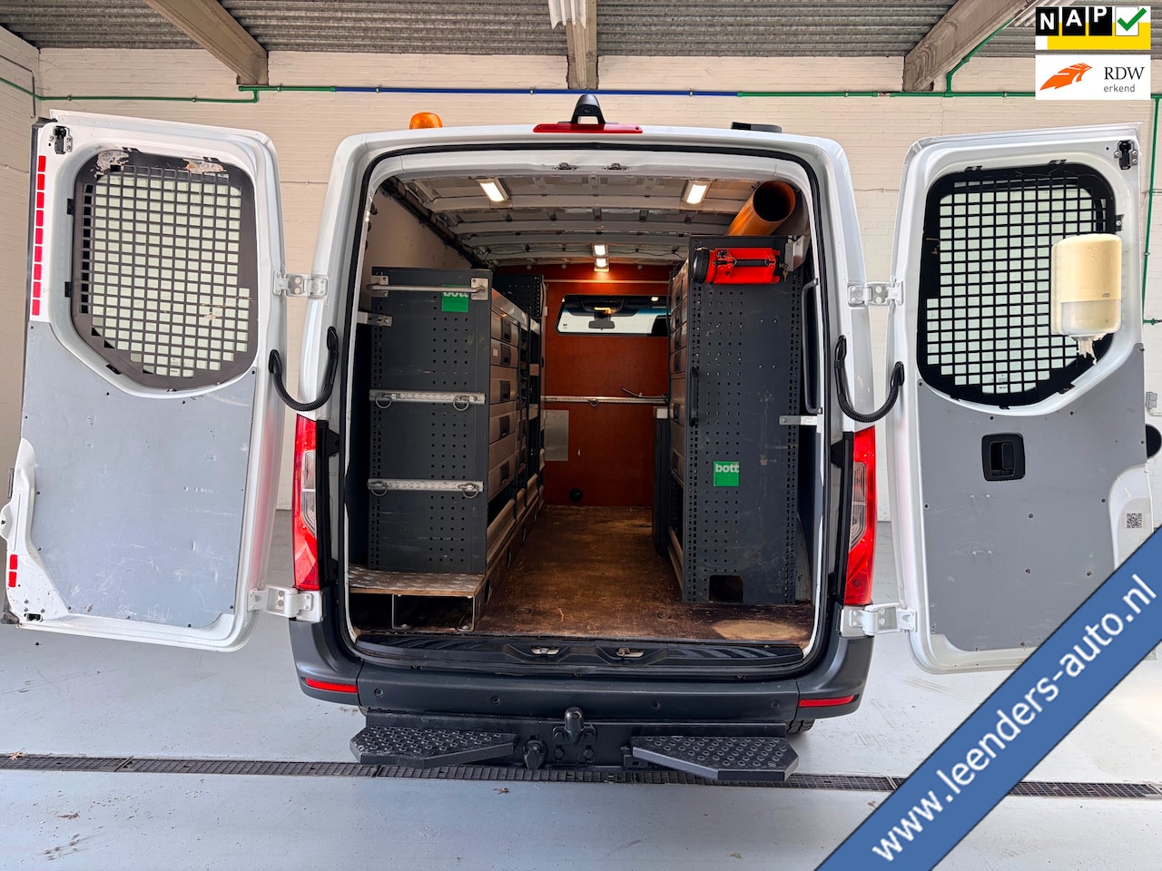 Mercedes-Benz Sprinter - Automaat Servicewagen 314 2.2 CDI 140PK L2H1 euro6 BOTT, Victron V230, Standkachel Trekhaa - AutoWereld.nl