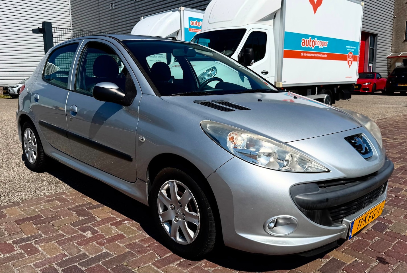 Peugeot 206 - | NAP | 1e eigenaar | Nieuwe distributieriem | Zuinig | Regensensor - AutoWereld.nl