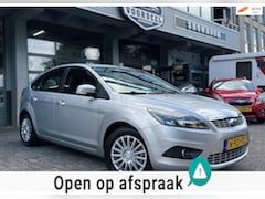 Ford Focus - 1.6 Trend Keyless| NAVI | AIRCO | TREKHAAK | PDC | APK