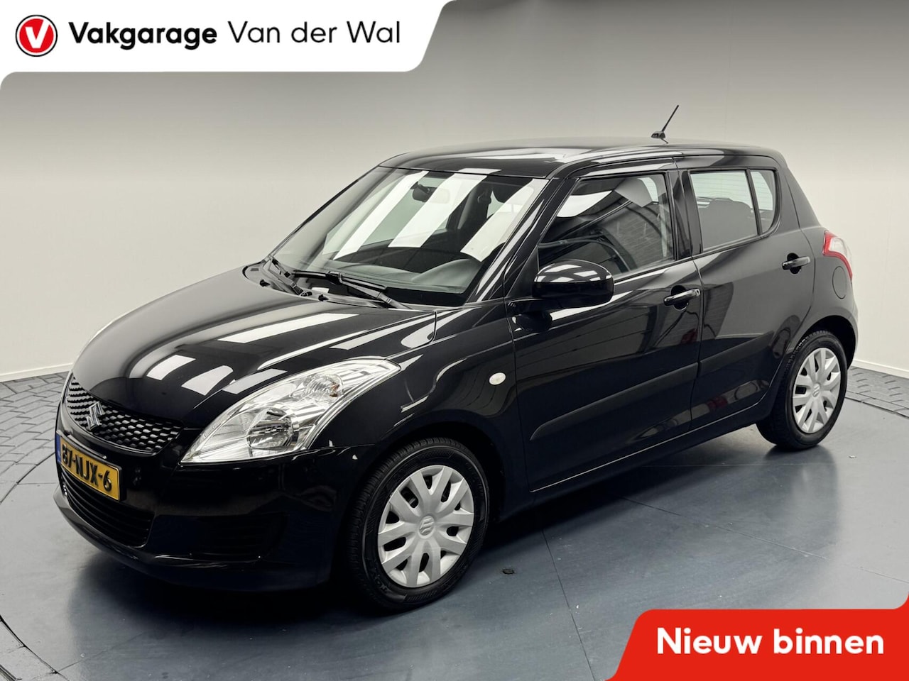 Suzuki Swift - 1.2i Comfort Airco-Stoelverwarming-Elek.ramen-Elek.spiegels - AutoWereld.nl