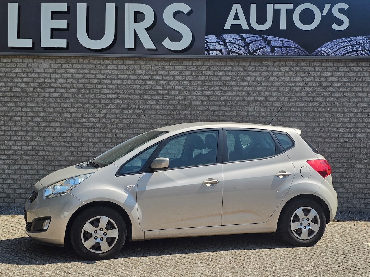 Kia Venga - 1.4 CVVT Comfort Pack Airco/Ccr/Pdc/Trekhaak - AutoWereld.nl