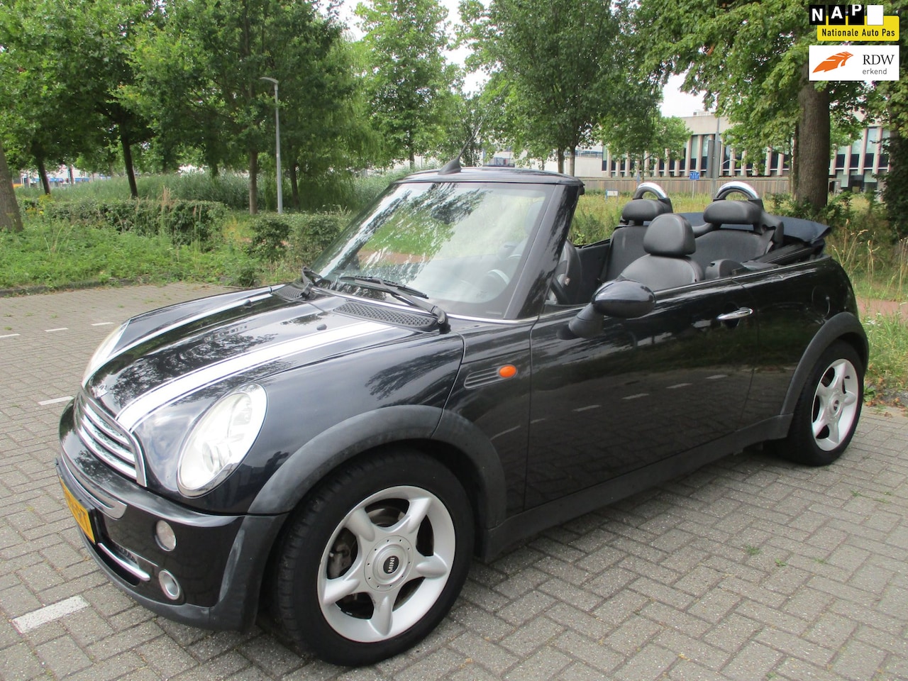 MINI Cabrio - 1.6 Cooper Chili - AutoWereld.nl