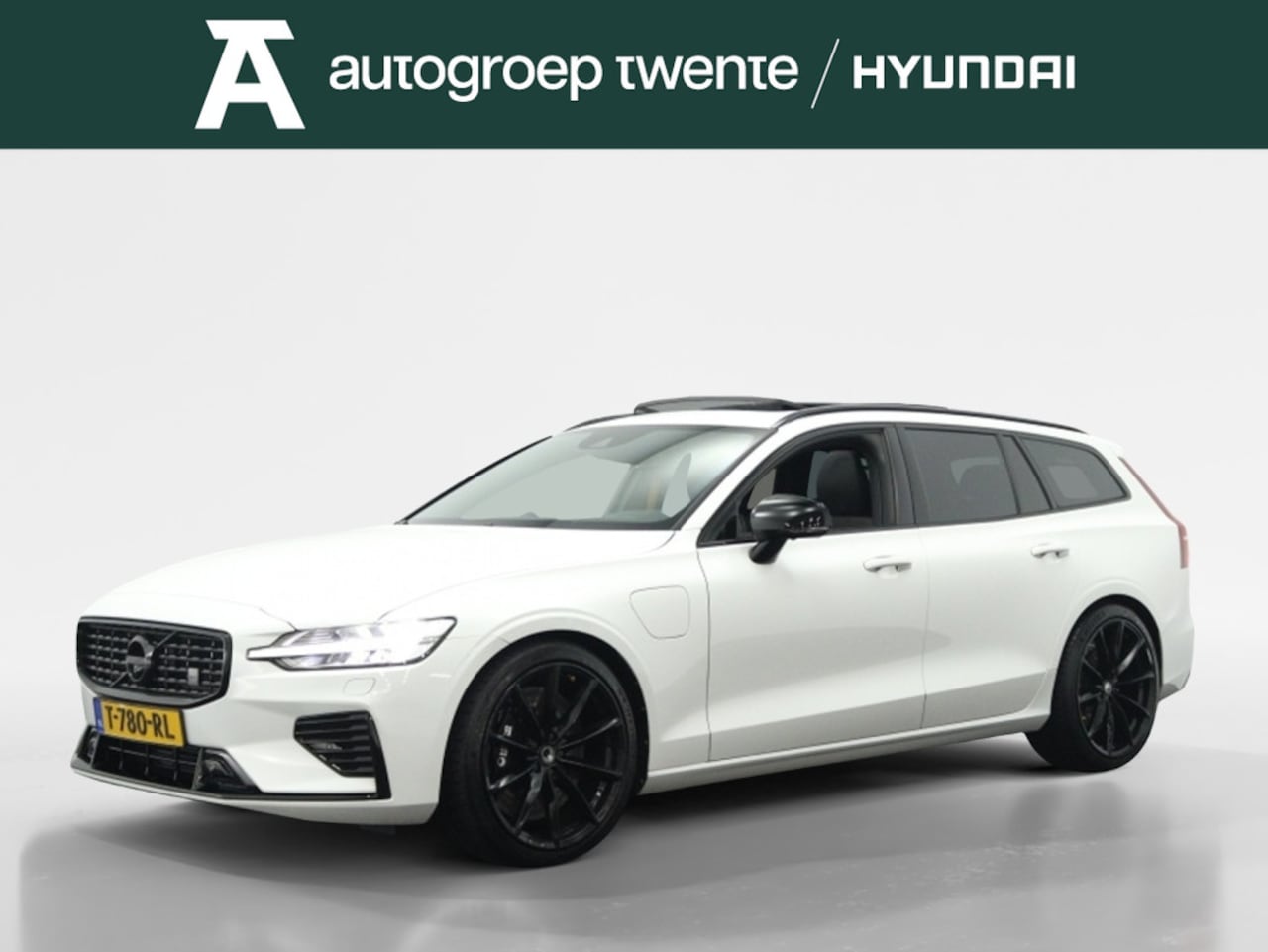 Volvo V60 - HEICO 2.0 T8 Twin Engine AWD Polestar Engineered | Pano | Navi | - AutoWereld.nl