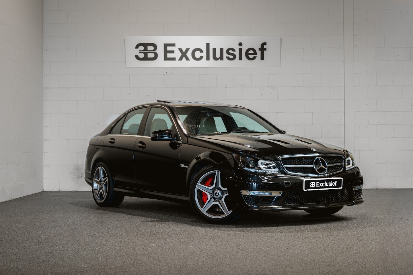 Mercedes-Benz C-klasse - 63 AMG |schuifd. | Keyless-go | AMG Perf. package | Carbon | P30 | 485 pk | - AutoWereld.nl
