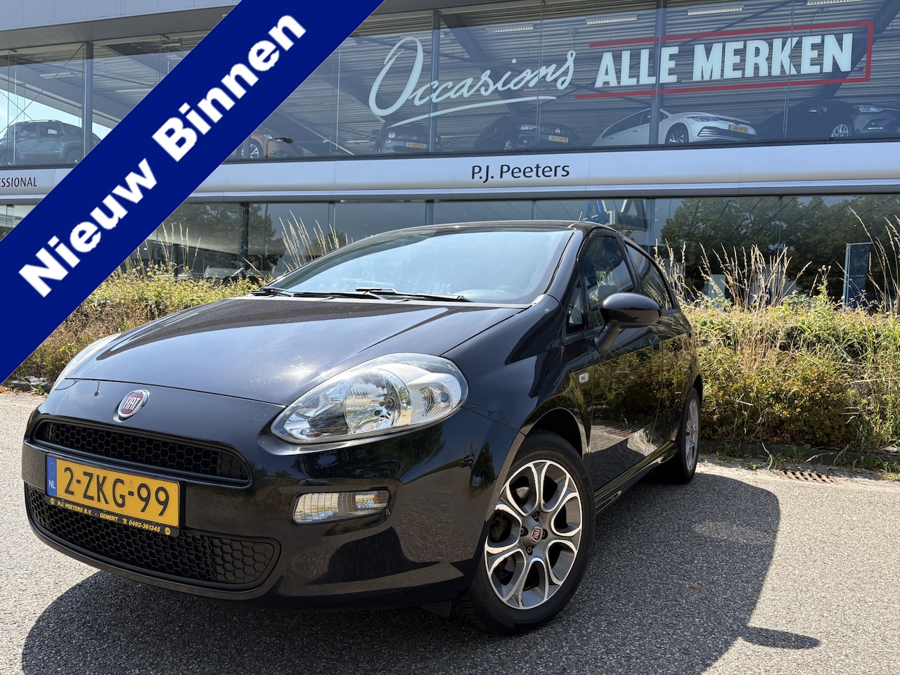 Fiat Punto Evo - 0.9 TwinAir Street Airco - Bluetooth - Radio - Elektrische ramen - Parkeersensor achter - - AutoWereld.nl