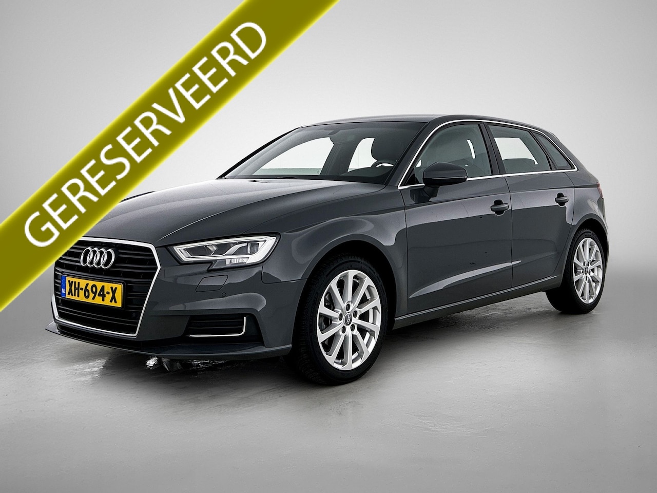 Audi A3 Sportback - 35 TFSI CoD Design / PDC / Carplay / Automaat / Lmv / bi-Xenon / Apk 11-2026 - AutoWereld.nl