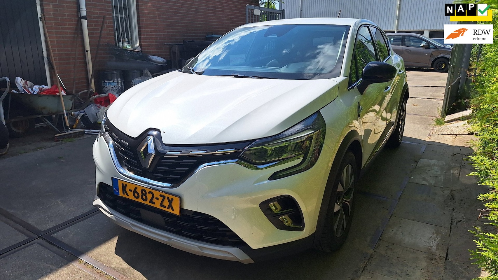 Renault Captur - 1.0 TCe 100 Bi-Fuel Intens (versnellingbak niet 100%) - AutoWereld.nl