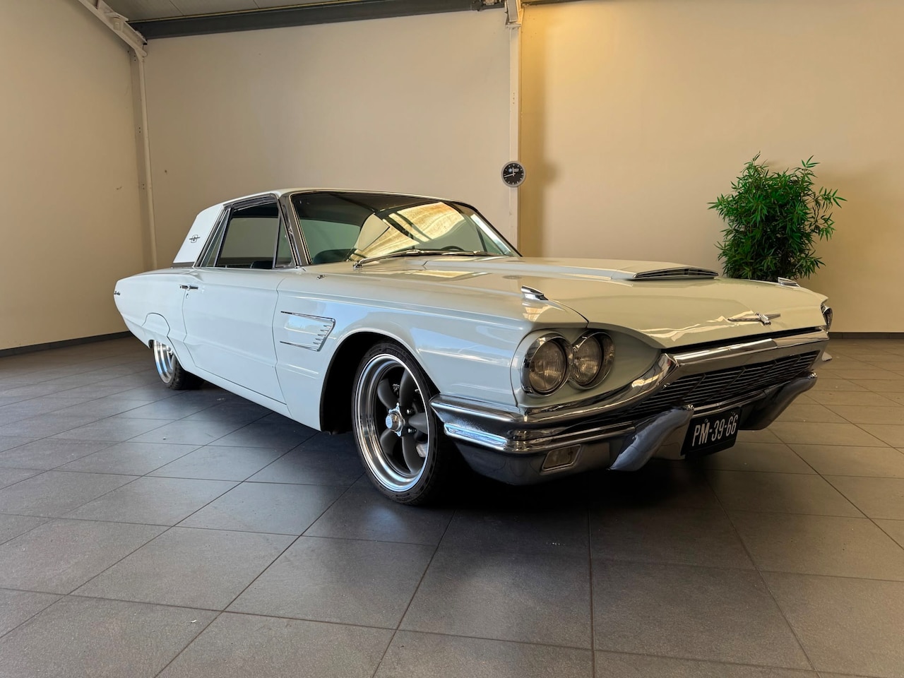 Ford Thunderbird - 1965 6.4 V8 LPG Oldtimer / Geweldige staat! - AutoWereld.nl