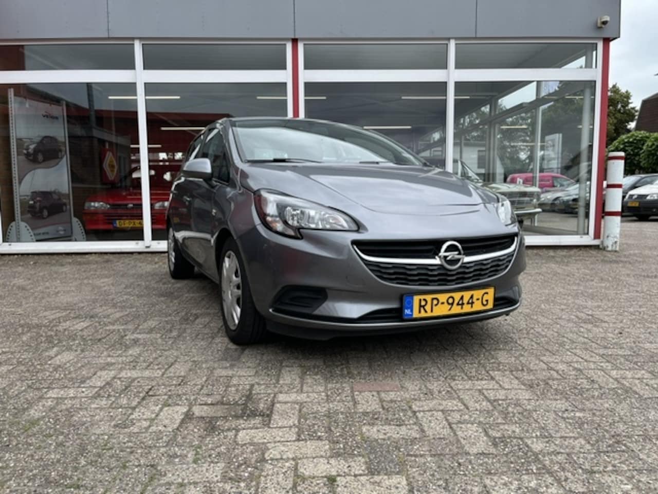 Opel Corsa - 1.4 Favourite 1.4 Favourite - AutoWereld.nl