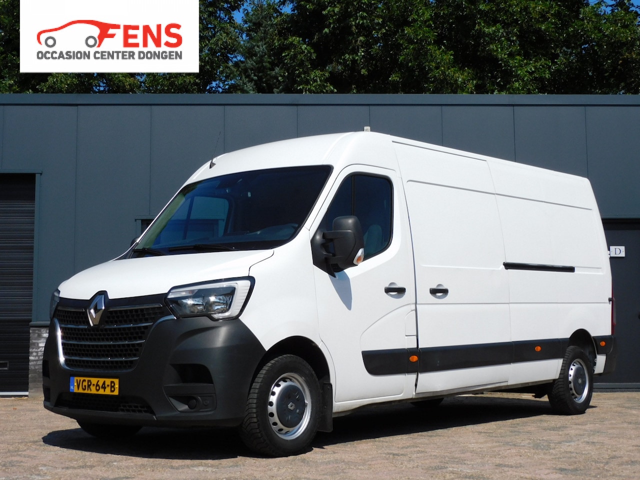 Renault Master - T35 2.3 dCi 180 L3H2 DC Energy CAMERA! AIRCO! BLUETOOTH! CRUISE! TREKHAAK! - AutoWereld.nl