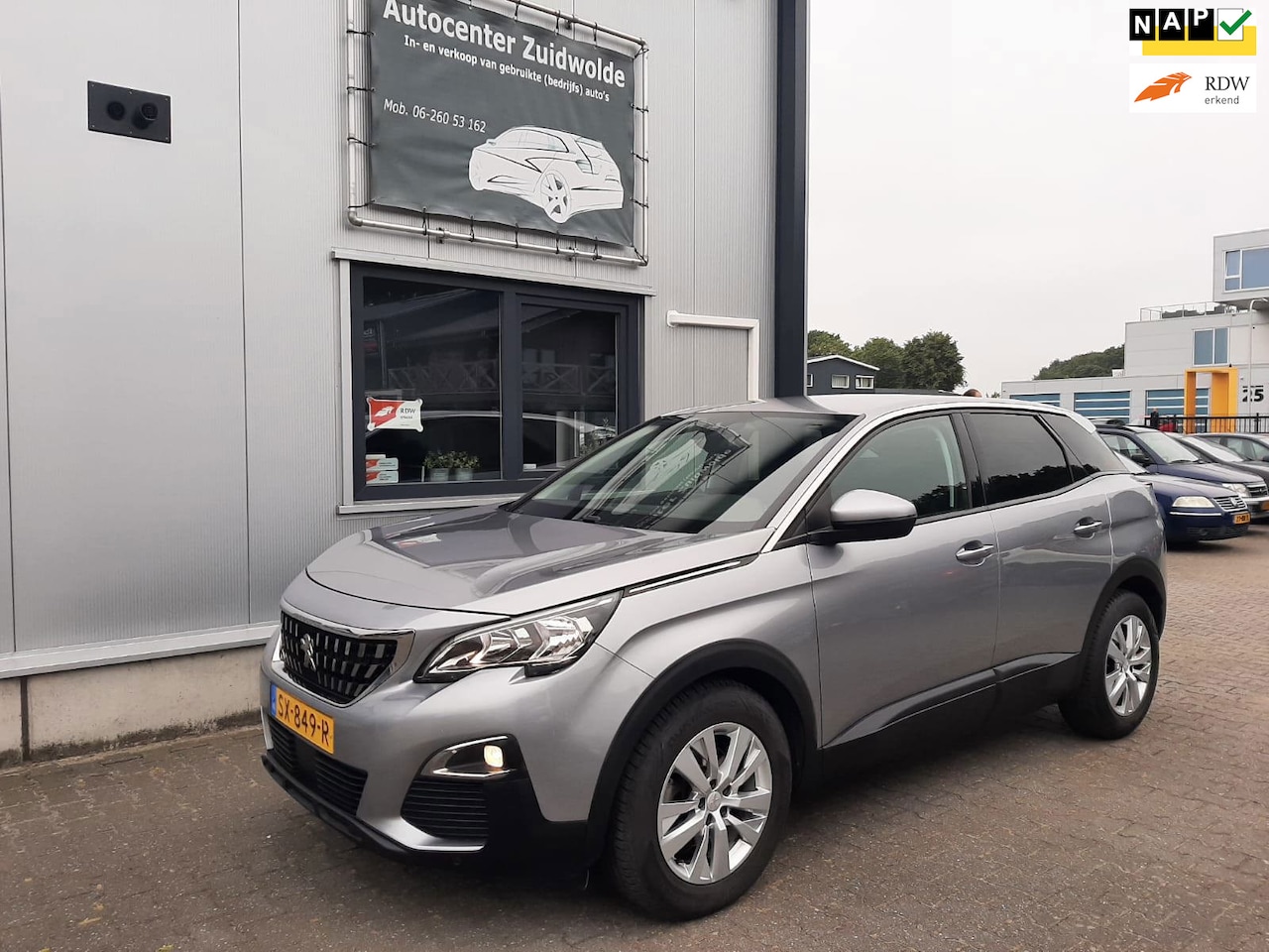 Peugeot 3008 - 1.2 PureTech Blue Lease Executive motorstoring - AutoWereld.nl