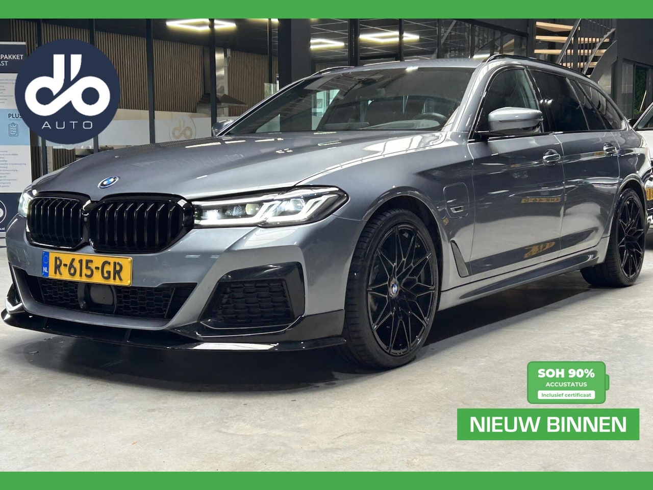 BMW 5-serie Touring - 530e xDrive Business Edition Plus FULL OPTIONS I GR.NAVI + CAMERA I HUD I 20"LMV M-SPORT - AutoWereld.nl
