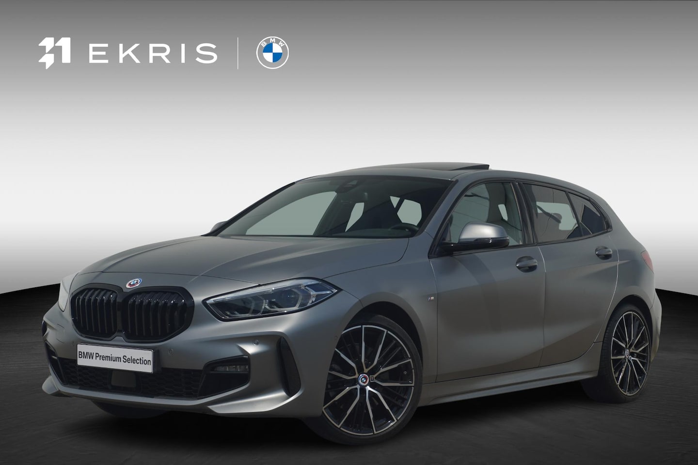 BMW 1-serie - 5-deurs 120i High Executive M Sportpakket 19'' / M Sportzetels / HiFi / Stoel & Stuurverwa - AutoWereld.nl