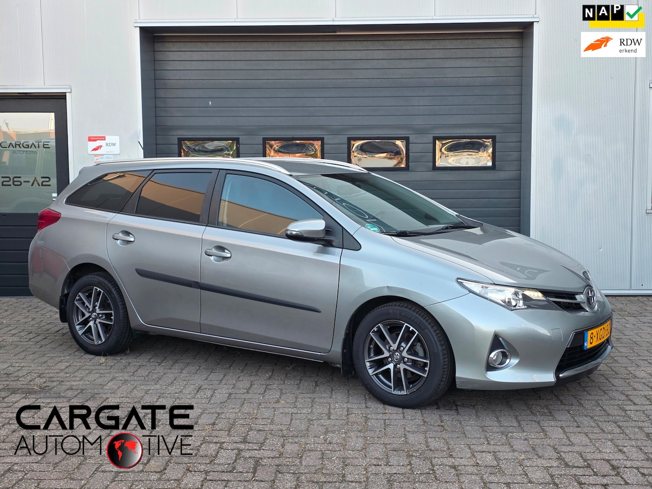 Toyota Auris Touring Sports - 1.3 Trend|LPG|NAVI|APK|NAP|TREKHAAK|ZUINNIG - AutoWereld.nl