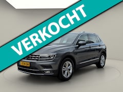 Volkswagen Tiguan - 1.5 TSI ACT Highline * Trekhaak * Head-up