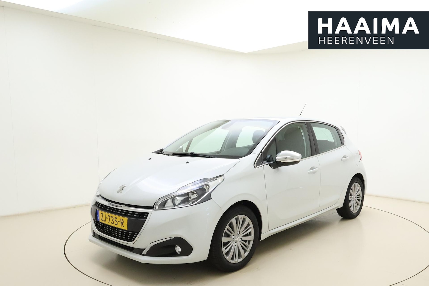 Peugeot 208 - 1.2 PureTech Blue Lease Allure | Navigatie | Climate Control | Cruise Control | LM-velgen - AutoWereld.nl