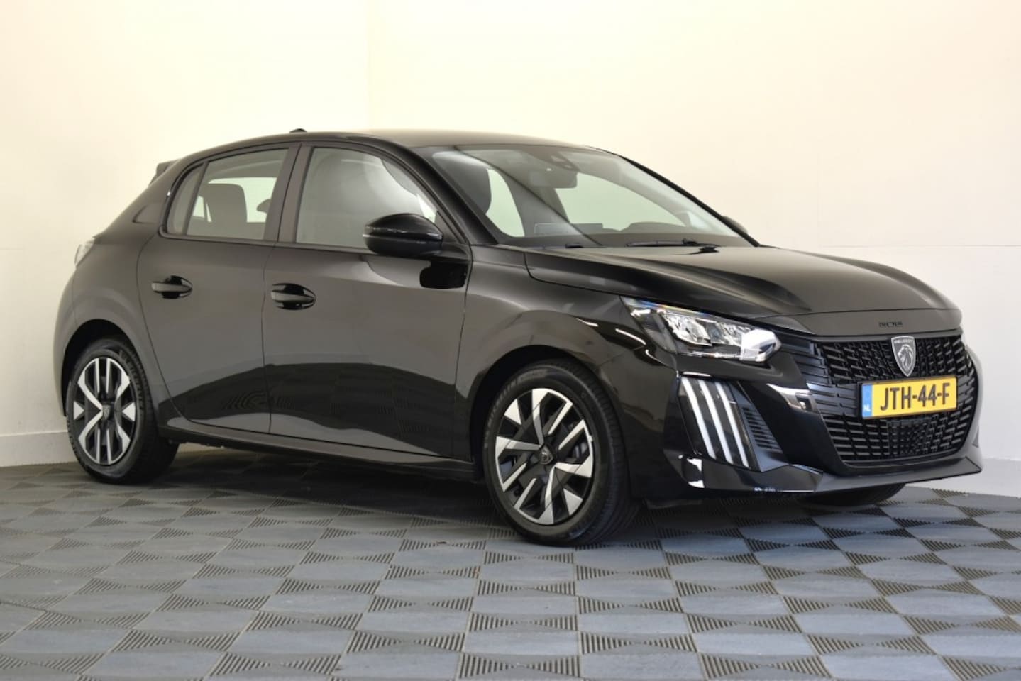 Peugeot 208 - 1.2 PureTech Active 1.2 Puretech 100PK ACTIVE - AutoWereld.nl