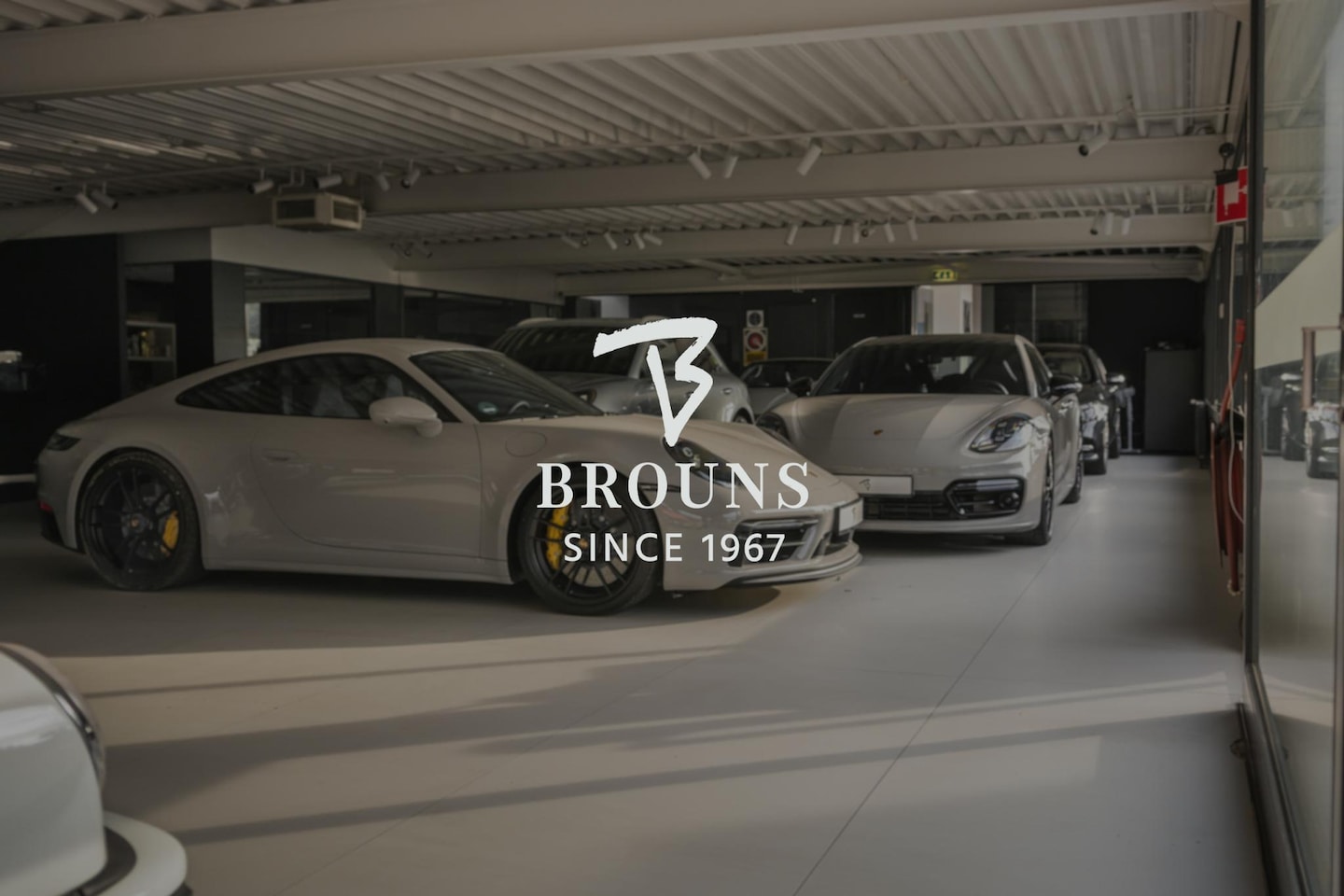 Porsche Macan - 100 kWh Performance 408pk | Pano | BOSE | PASM | ACC - AutoWereld.nl