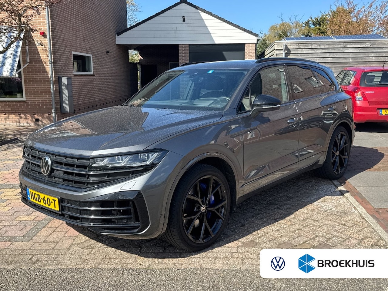Volkswagen Touareg - 3.0 TSi eHybrid 4MOTION R-LINE 462PK PHEV | PANORAMADAK | TREKHAAK | STOEL + STUURVERW. | - AutoWereld.nl