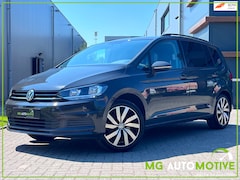 Volkswagen Touran - 1.2 TSI Highline | Navigatie | Climate | Cruise | Privacy Glass