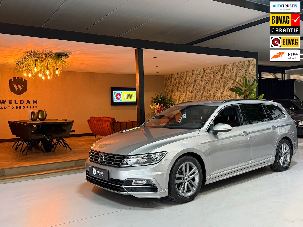 Volkswagen Passat Variant - 1.4 TSI ACT Highline Garantie|R-Line|Trekhaak|Cruise Control|Navi Rijklaar - AutoWereld.nl