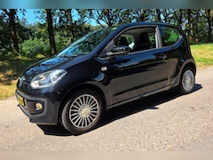 Volkswagen Up! - 1.0 High Up - APK 23-04-2027 - Airco