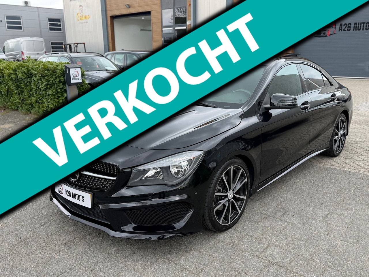 Mercedes-Benz CLA-Klasse - 180 AMG Pakket | PANO | Automaat | Sportstoelen | Rijklaar | Garantie - AutoWereld.nl