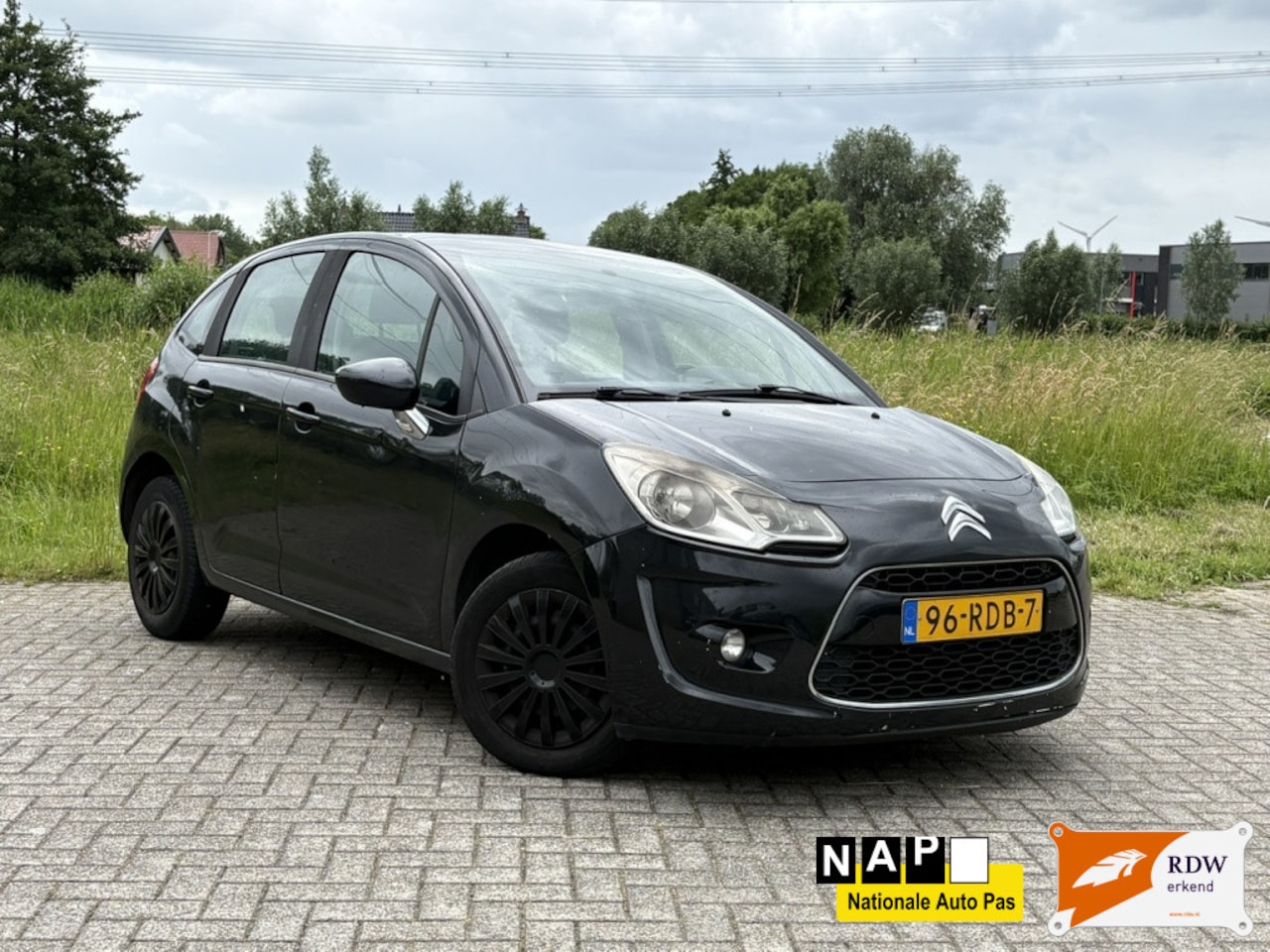 Citroën C3 - 1.6 e-HDi Dynamique / PANO / CRUISE / NAVI - AutoWereld.nl