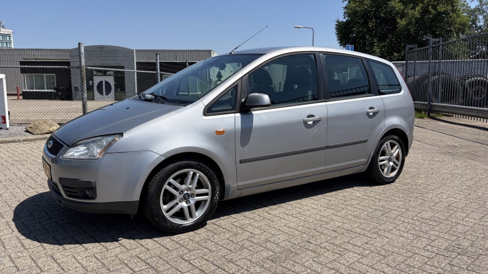 Ford Focus C-Max - 1.8-16V First Ed. / Koude airco / Verw voorrui Nieuwe APK bij le - AutoWereld.nl