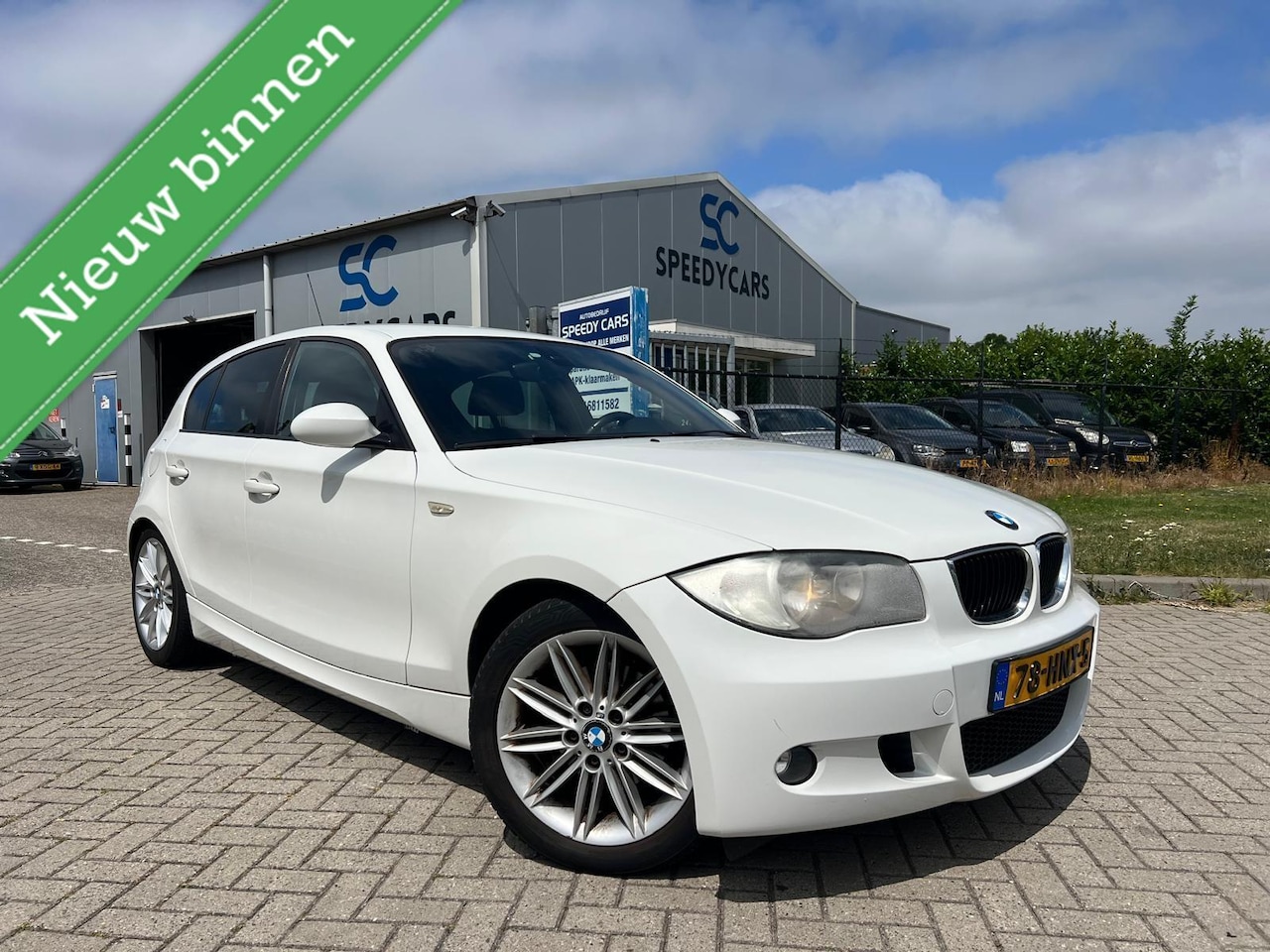 BMW 1-serie - 118i High Executive M-Pakket 5DRS Leer Clima - AutoWereld.nl