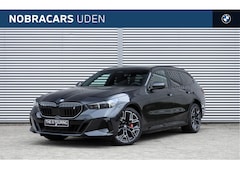 BMW i5 Touring - eDrive40 M Sport / Panoramadak / Trekhaak / Comfortstoelen / Bowers & Wilkins / Parking As