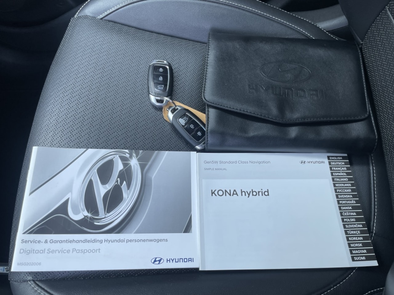 Hyundai Kona - 1.6 GDI HEV Premium / Trekhaak*RIJKLAARPRIJS*