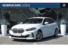 BMW 1-serie - 118i Executive M Sport Automaat / Sportstoelen / LED / Cruise Control / Multifunctioneel s