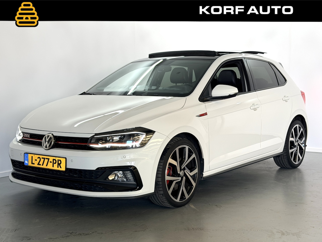 Volkswagen Polo - 2.0 TSI GTI | Pano | Leder/alcantara | Keyless - AutoWereld.nl