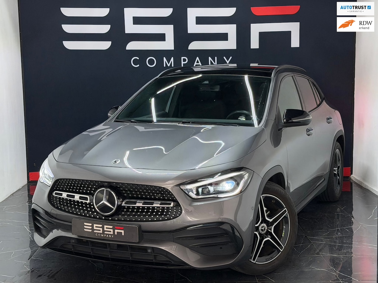 Mercedes-Benz GLA-Klasse - 200 AMG Keyless Pano Dodehoek Memory Trekhaak Multibeam Full Option - AutoWereld.nl