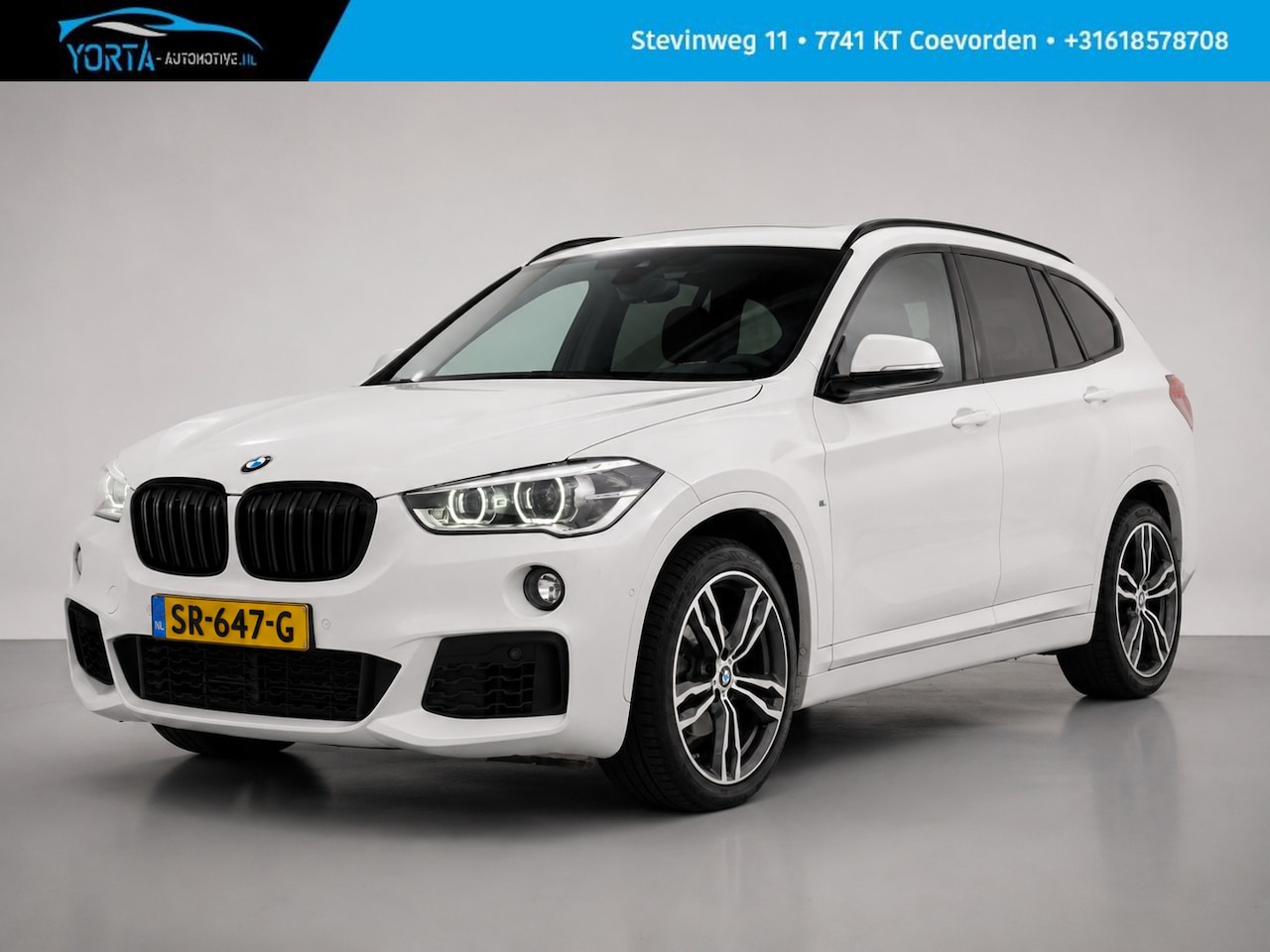 BMW X1 - sDrive18i High Executive M Sport NL AUTO|PANO*TRHAAK - AutoWereld.nl