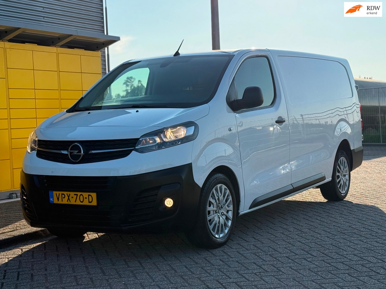 Opel Vivaro - 1.5 CDTI L3H1 Edition Bj 2022 AIRCO Navi Pdc 1e eigenaar - AutoWereld.nl